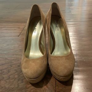 NINE WEST Brown Suede Pumps